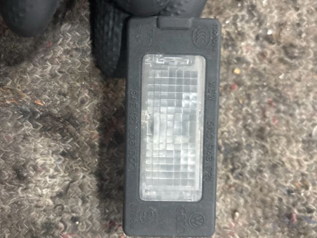 bontott VW SHARAN Hátsó Rendszámtábla Világítás