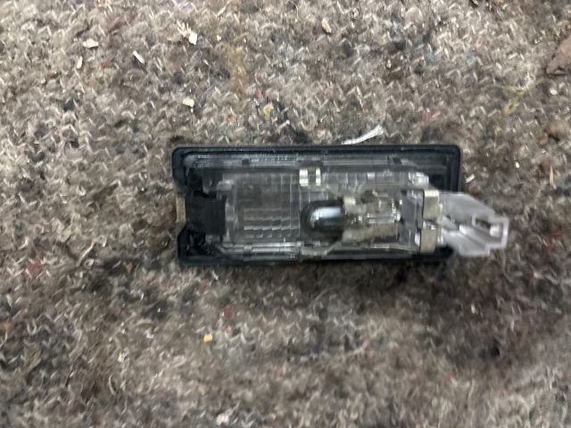 bontott VW SHARAN Hátsó Rendszámtábla Világítás