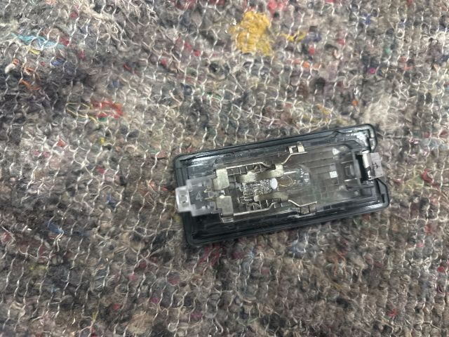 bontott VW SHARAN Hátsó Rendszámtábla Világítás