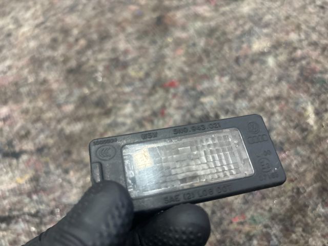 bontott VW SHARAN Hátsó Rendszámtábla Világítás