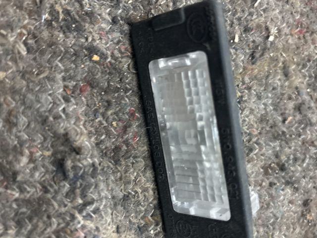 bontott VW SHARAN Hátsó Rendszámtábla Világítás