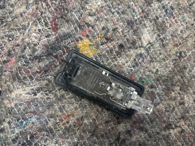 bontott VW SHARAN Hátsó Rendszámtábla Világítás