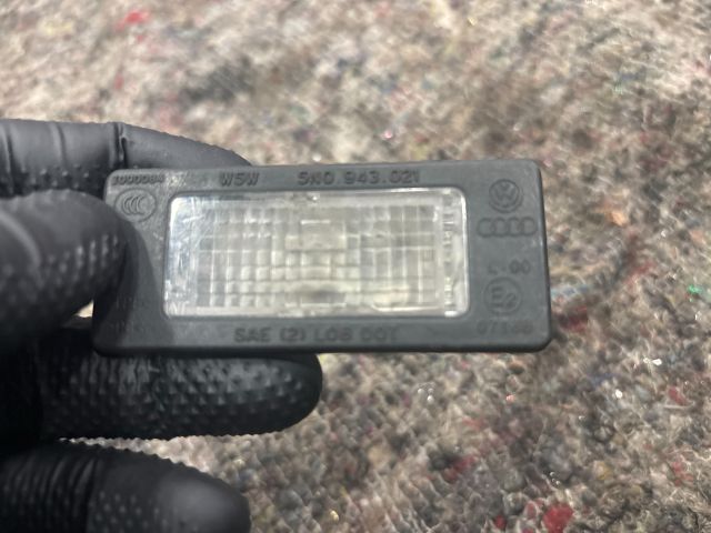 bontott VW SHARAN Hátsó Rendszámtábla Világítás