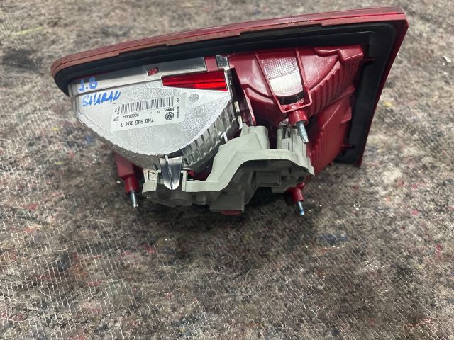 bontott VW SHARAN Jobb Belső Hátsó Lámpa