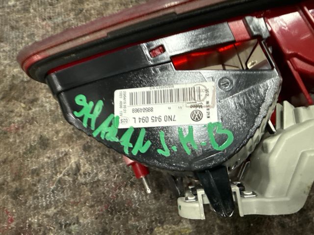 bontott VW SHARAN Jobb Belső Hátsó Lámpa