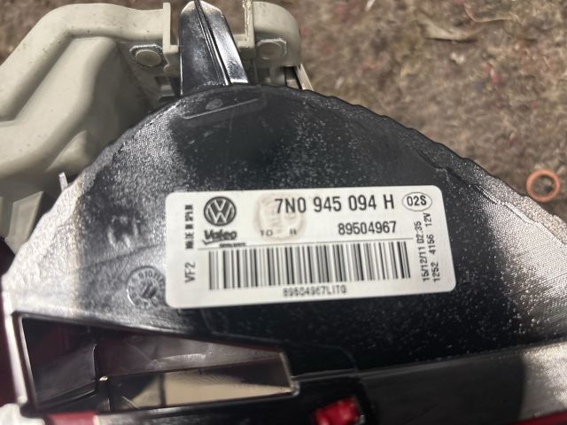 bontott VW SHARAN Jobb Belső Hátsó Lámpa