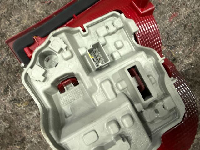 bontott VW SHARAN Jobb Belső Hátsó Lámpa