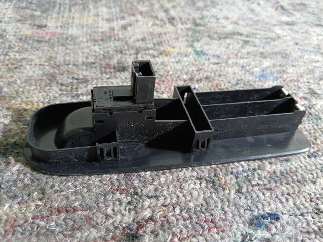 bontott VW SHARAN Jobb első Ablakemelő Kapcsoló