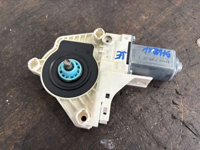 bontott VW SHARAN Jobb első Ablakemelő Motor