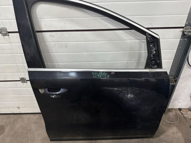 bontott VW SHARAN Jobb első Ajtó (Részeivel)