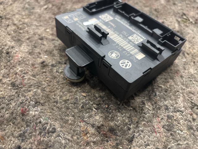 bontott VW SHARAN Jobb első Ajtó Vezérlőegység