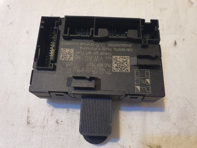 bontott VW SHARAN Jobb első Ajtó Vezérlőegység