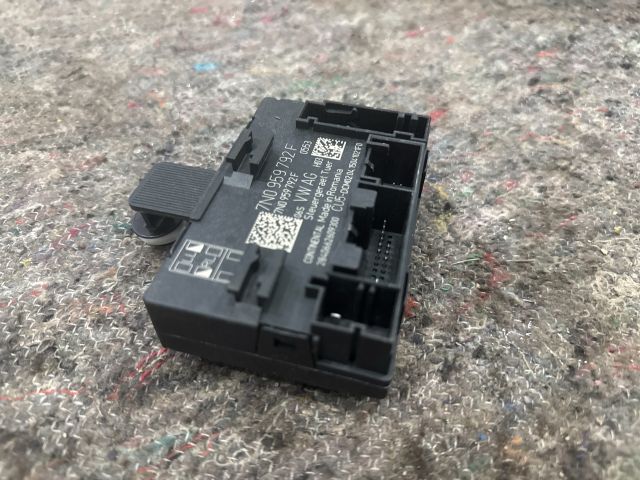 bontott VW SHARAN Jobb első Ajtó Vezérlőegység