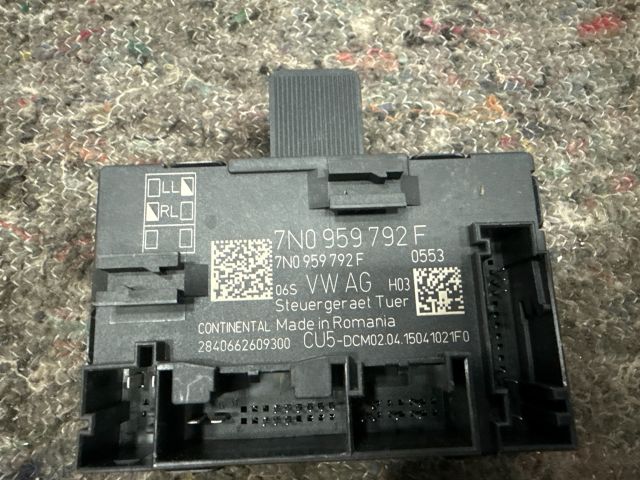 bontott VW SHARAN Jobb első Ajtó Vezérlőegység