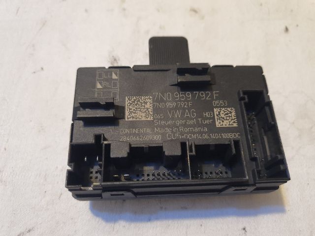 bontott VW SHARAN Jobb első Ajtó Vezérlőegység