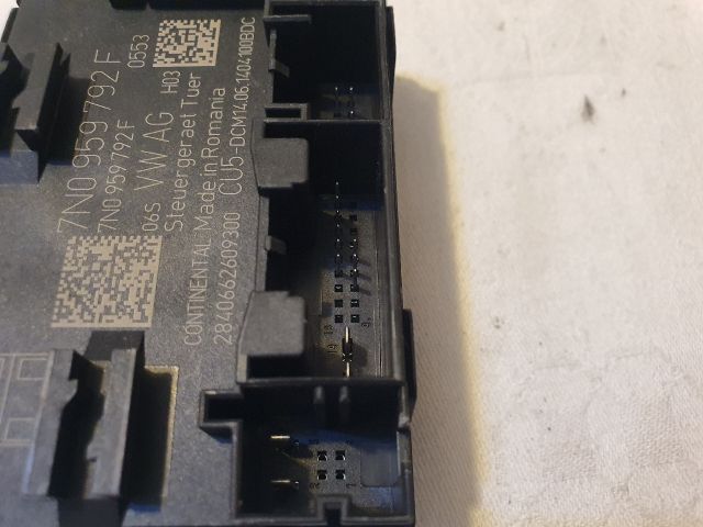 bontott VW SHARAN Jobb első Ajtó Vezérlőegység