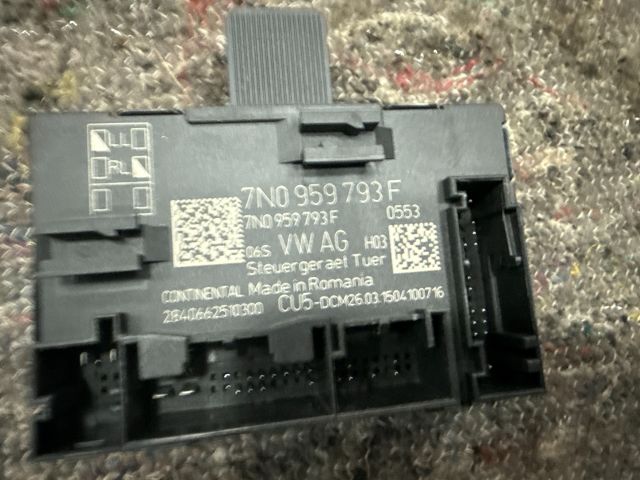 bontott VW SHARAN Jobb első Ajtó Vezérlőegység