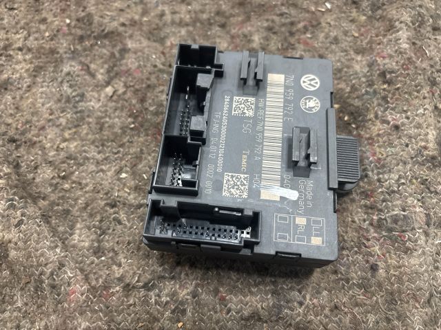 bontott VW SHARAN Jobb első Ajtó Vezérlőegység