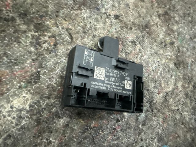 bontott VW SHARAN Jobb első Ajtó Vezérlőegység