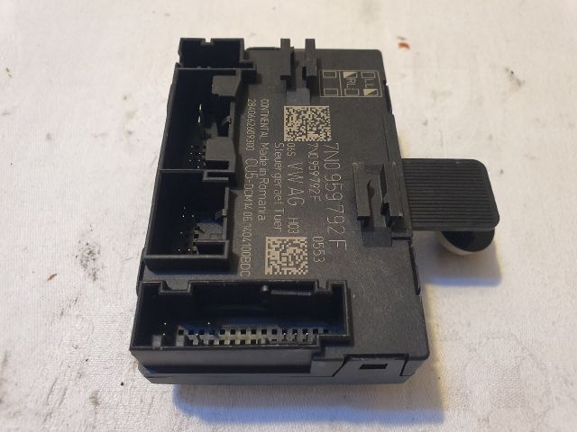 bontott VW SHARAN Jobb első Ajtó Vezérlőegység