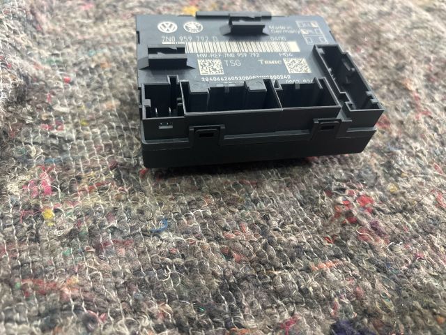 bontott VW SHARAN Jobb első Ajtó Vezérlőegység