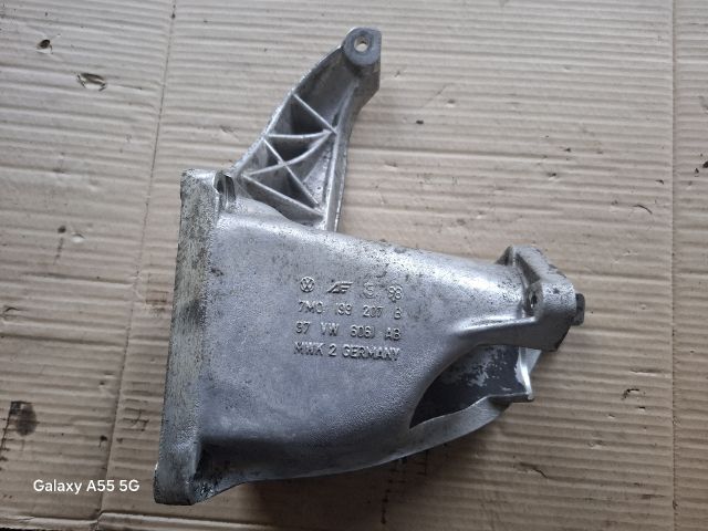 bontott VW SHARAN Jobb első Féltengely Tartó