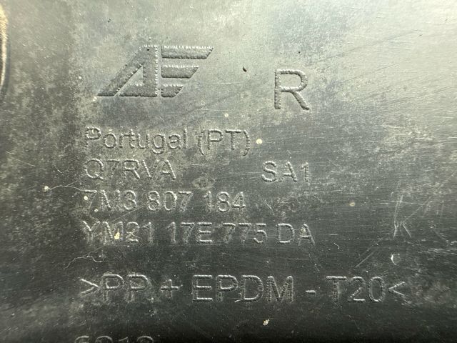 bontott VW SHARAN Jobb első Oldal Lökhárító Tartó (Műanyag)