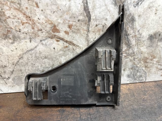 bontott VW SHARAN Jobb első Oldal Lökhárító Tartó (Műanyag)