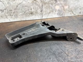 bontott VW SHARAN Jobb első Oldal Lökhárító Tartó (Műanyag)