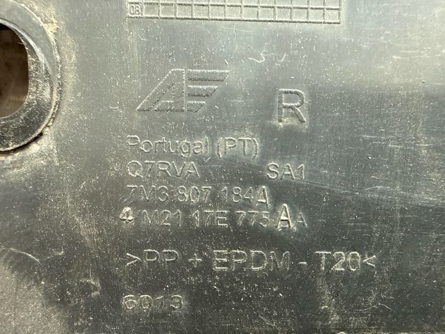 bontott VW SHARAN Jobb első Oldal Lökhárító Tartó (Műanyag)