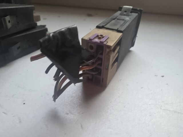 bontott VW SHARAN Jobb első Ülésfűtés Kapcsoló