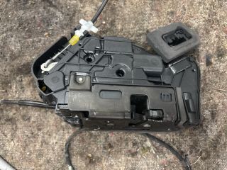 bontott VW SHARAN Jobb első Zárbetét