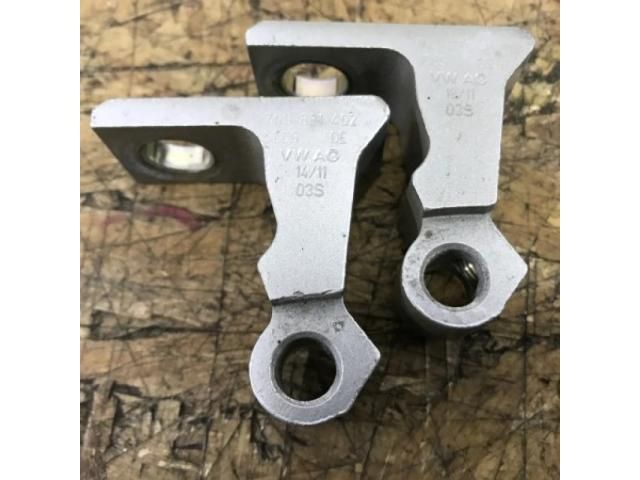 bontott VW SHARAN Jobb első Zsanér