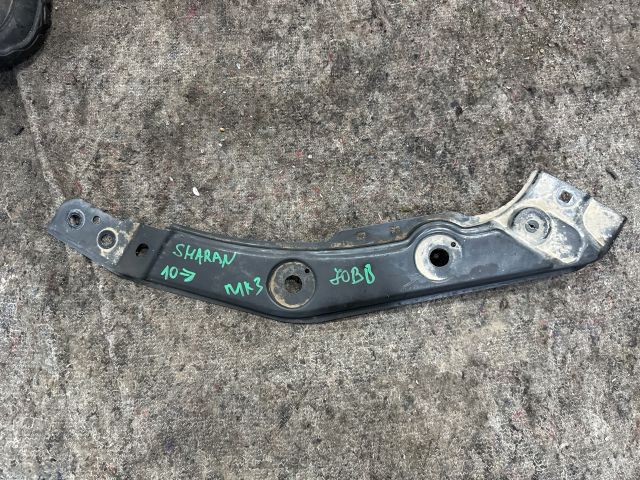 bontott VW SHARAN Jobb Fényszóró Tartó