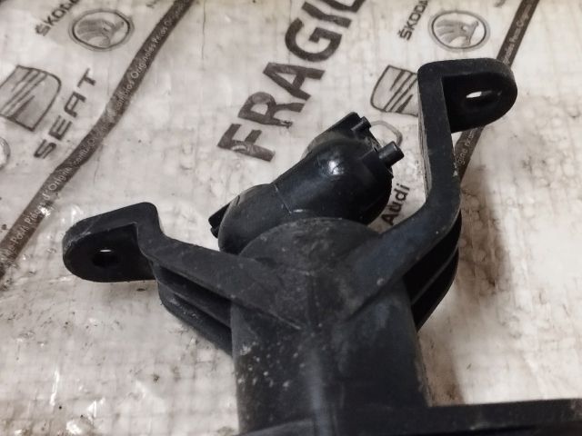 bontott VW SHARAN Jobb Fényszórómosó Fúvóka