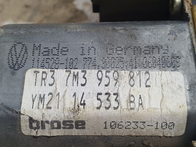 bontott VW SHARAN Jobb hátsó Ablakemelő Szerkezet (Elektromos)