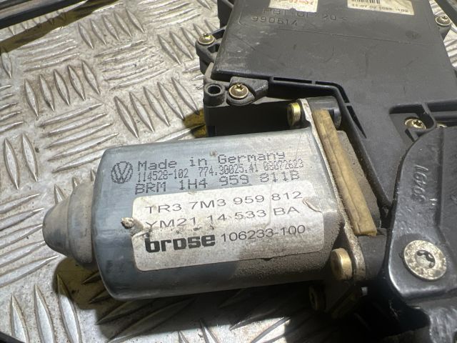 bontott VW SHARAN Jobb hátsó Ablakemelő Szerkezet (Elektromos)