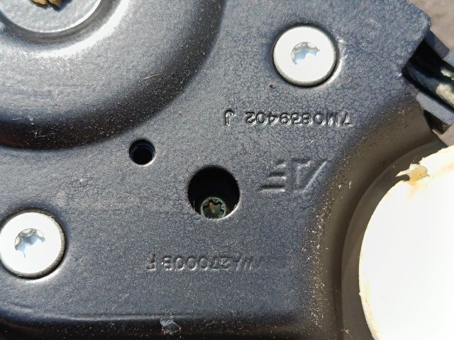 bontott VW SHARAN Jobb hátsó Ablakemelő Szerkezet (Elektromos)