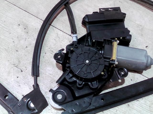 bontott VW SHARAN Jobb hátsó Ablakemelő Szerkezet (Elektromos)