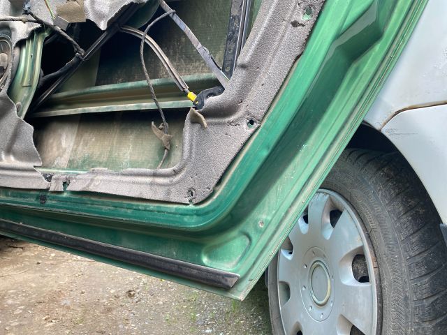 bontott VW SHARAN Jobb hátsó Ajtó (Üres lemez)