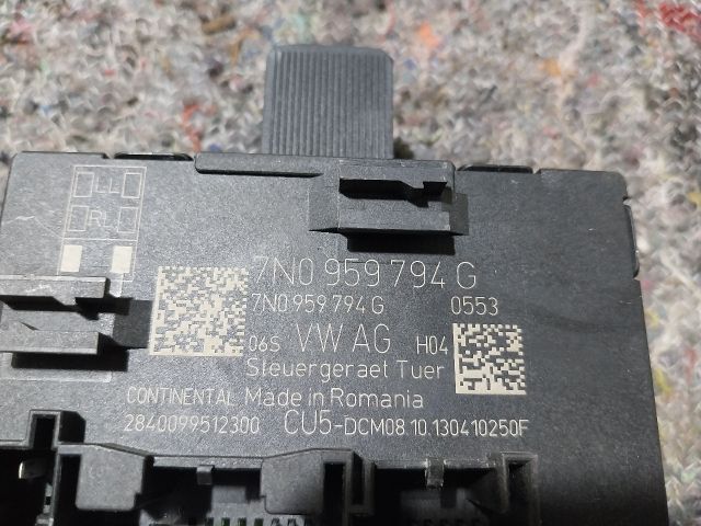 bontott VW SHARAN Jobb hátsó Ajtó Vezérlőegység