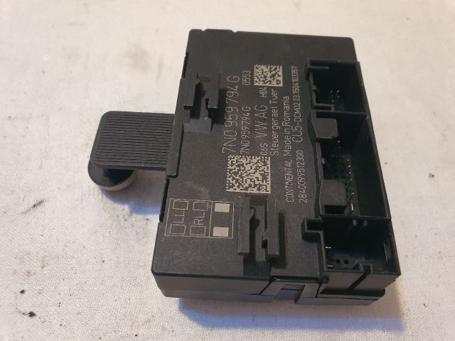 bontott VW SHARAN Jobb hátsó Ajtó Vezérlőegység