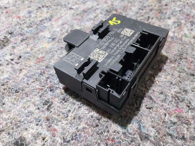 bontott VW SHARAN Jobb hátsó Ajtó Vezérlőegység