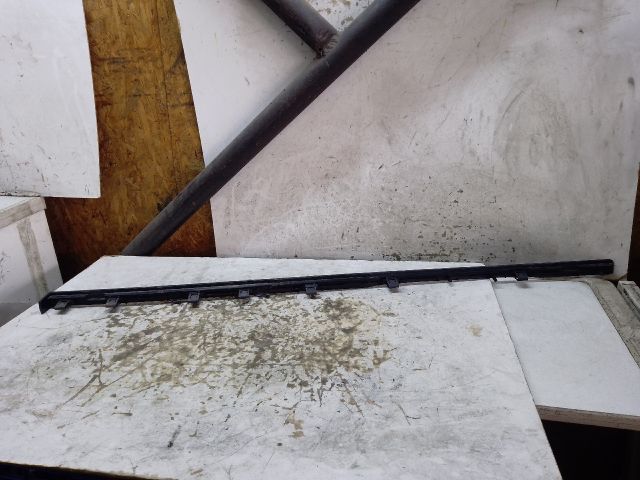 bontott VW SHARAN Jobb Műszerfal Díszléc