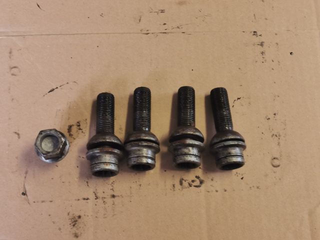 bontott VW SHARAN Kerékőr Szett