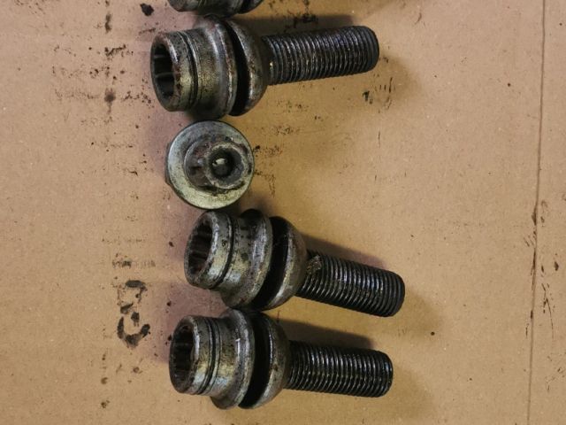 bontott VW SHARAN Kerékőr Szett