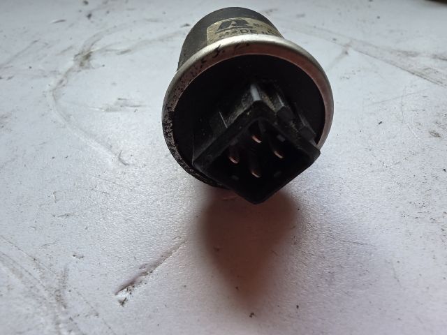 bontott VW SHARAN Klíma Nyomásérzékelő Kapcsoló