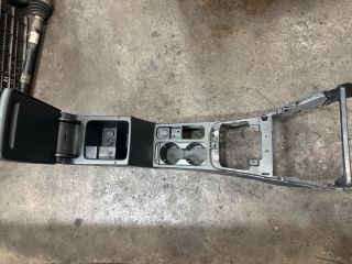 bontott VW SHARAN Könyöklő