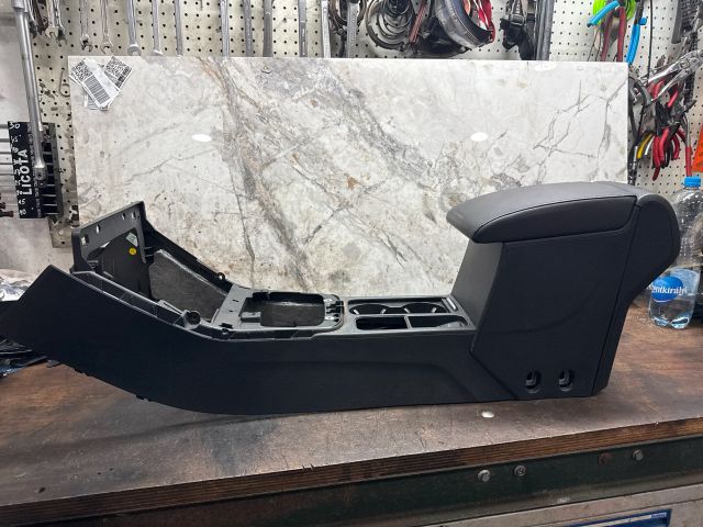 bontott VW SHARAN Könyöklő