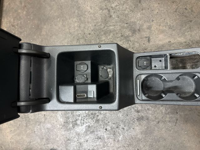 bontott VW SHARAN Könyöklő